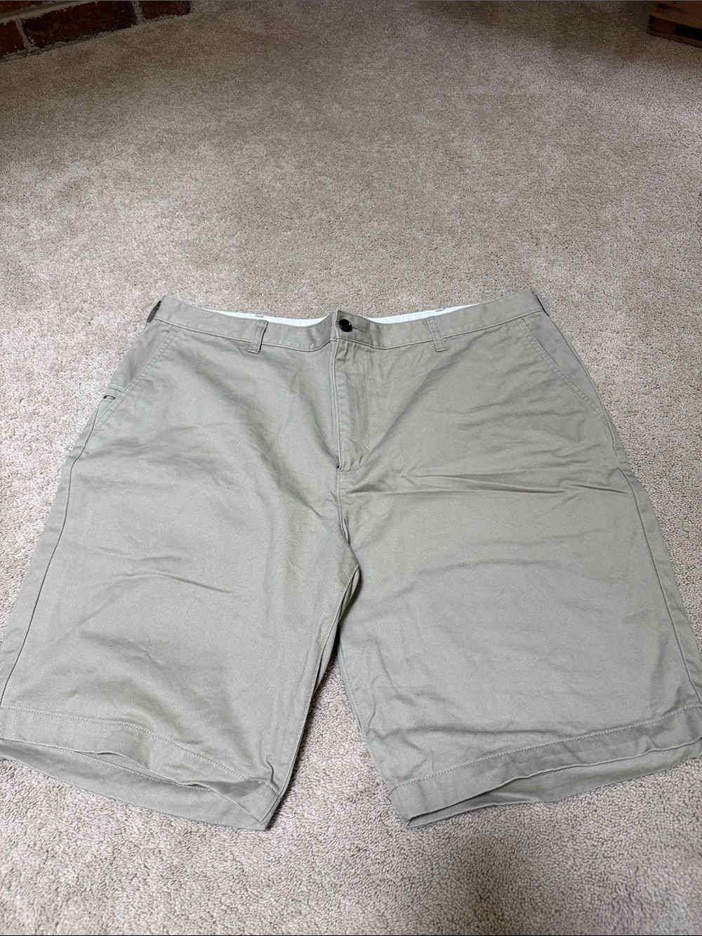 Dockers Men's Flat Front Shorts - Light Khaki